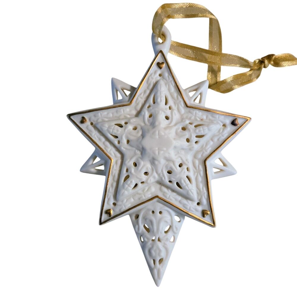 Wedgewood 2004 Star Christmas Ornament by Waterford Crystal in Original Box